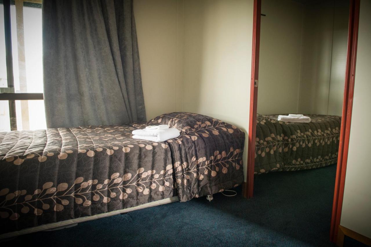 Rangiora Eco Holiday Park Fernside 外观 照片
